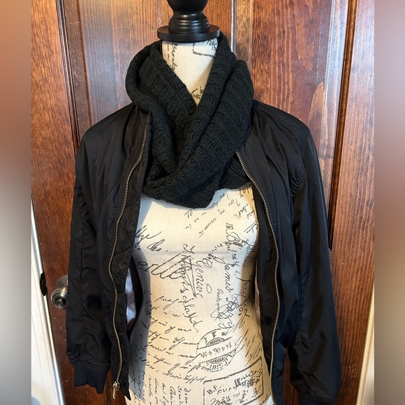 Scarf Set - Picture 4 of 8